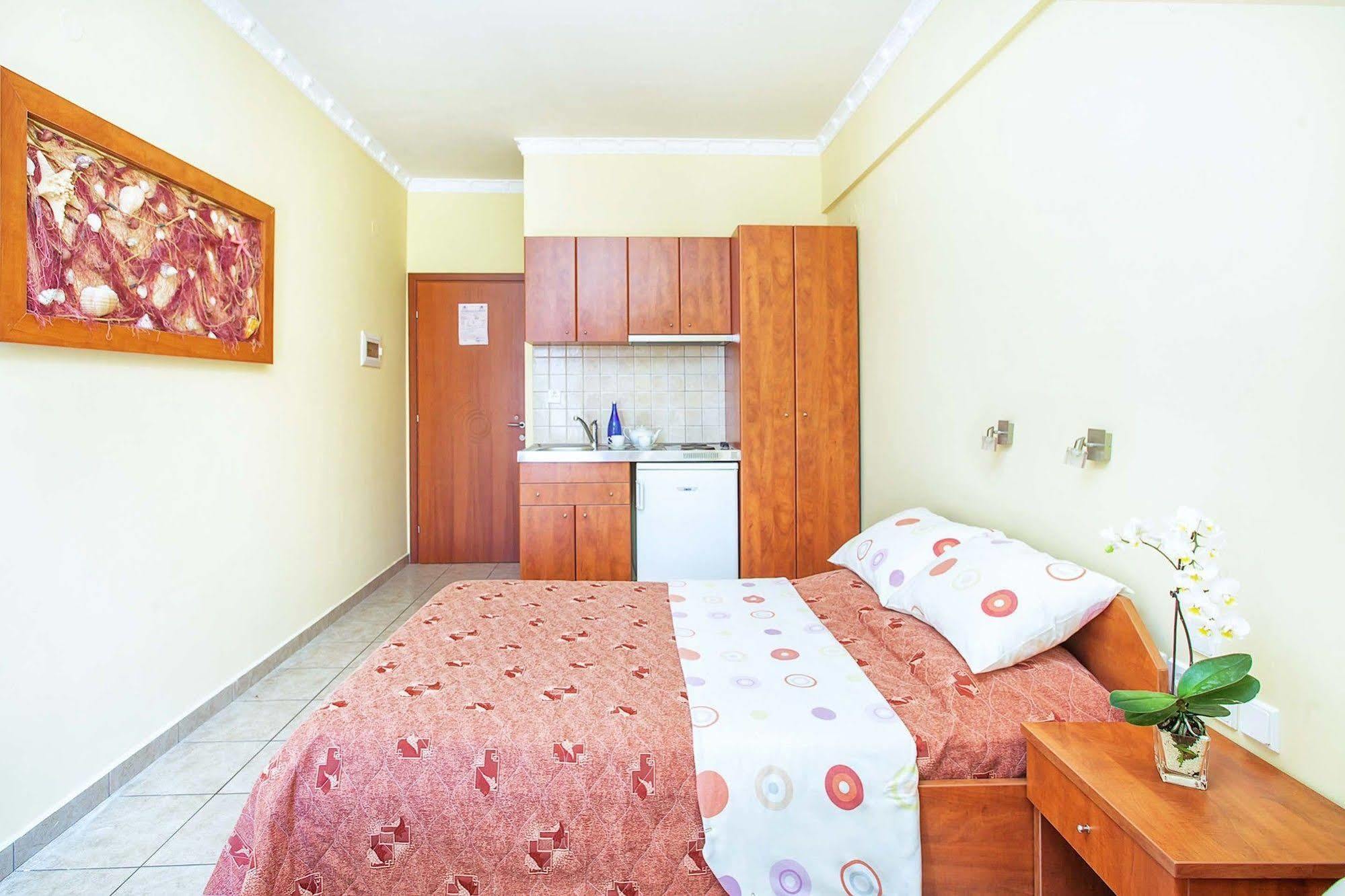 Casa Di Mare Poseidon Apartment โอลิมเปียกี อักติ ภายนอก รูปภาพ
