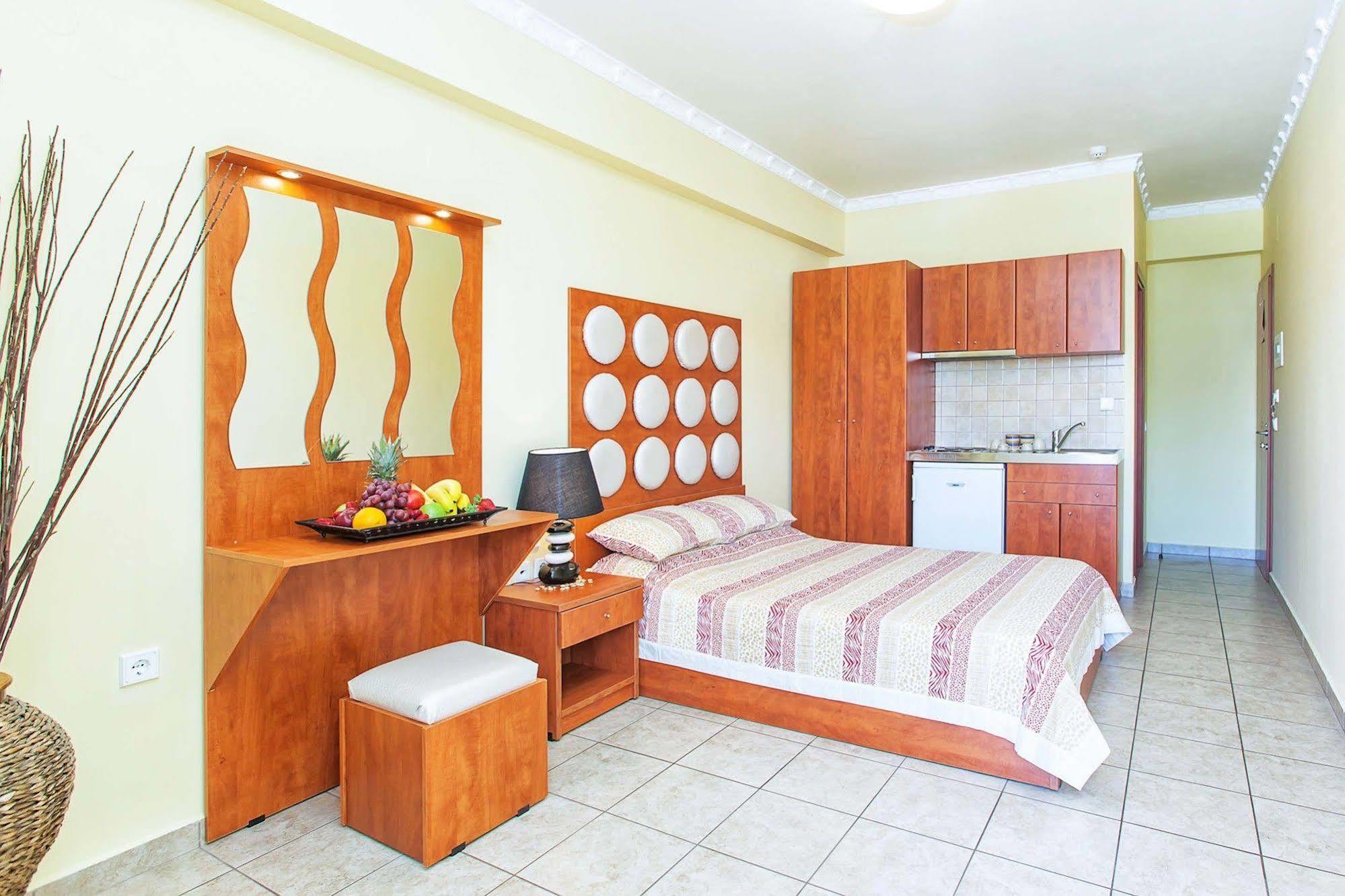 Casa Di Mare Poseidon Apartment โอลิมเปียกี อักติ ภายนอก รูปภาพ
